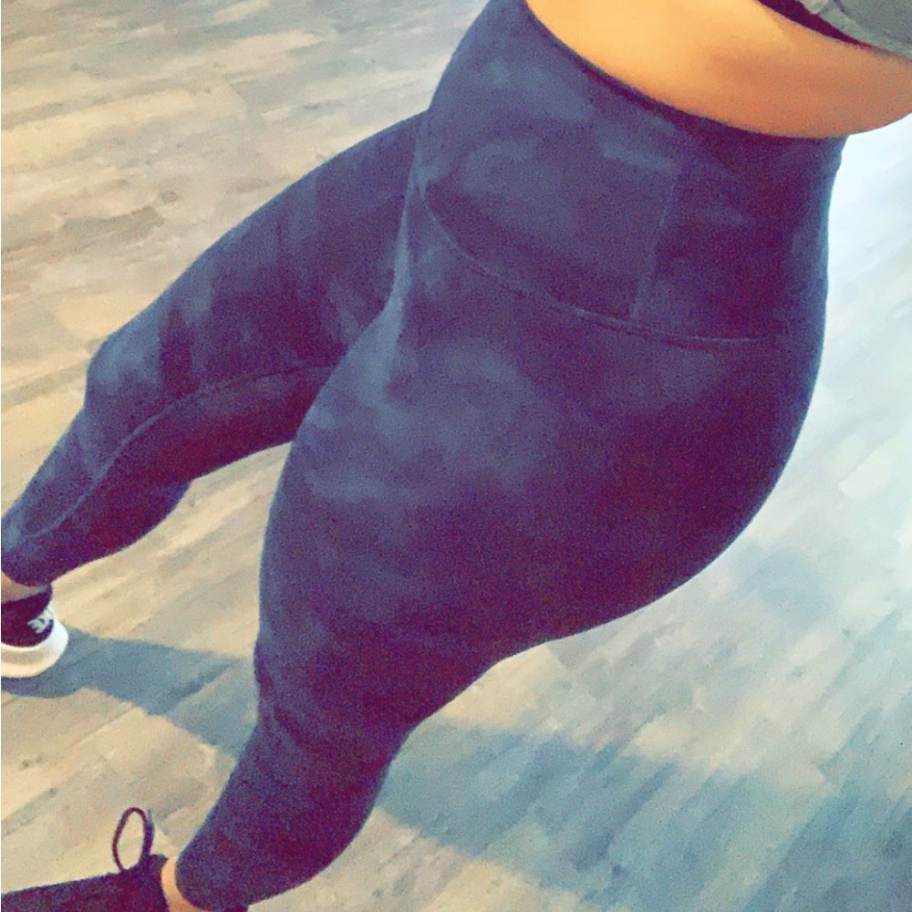 Womens lululemon wunder train high rise 25”